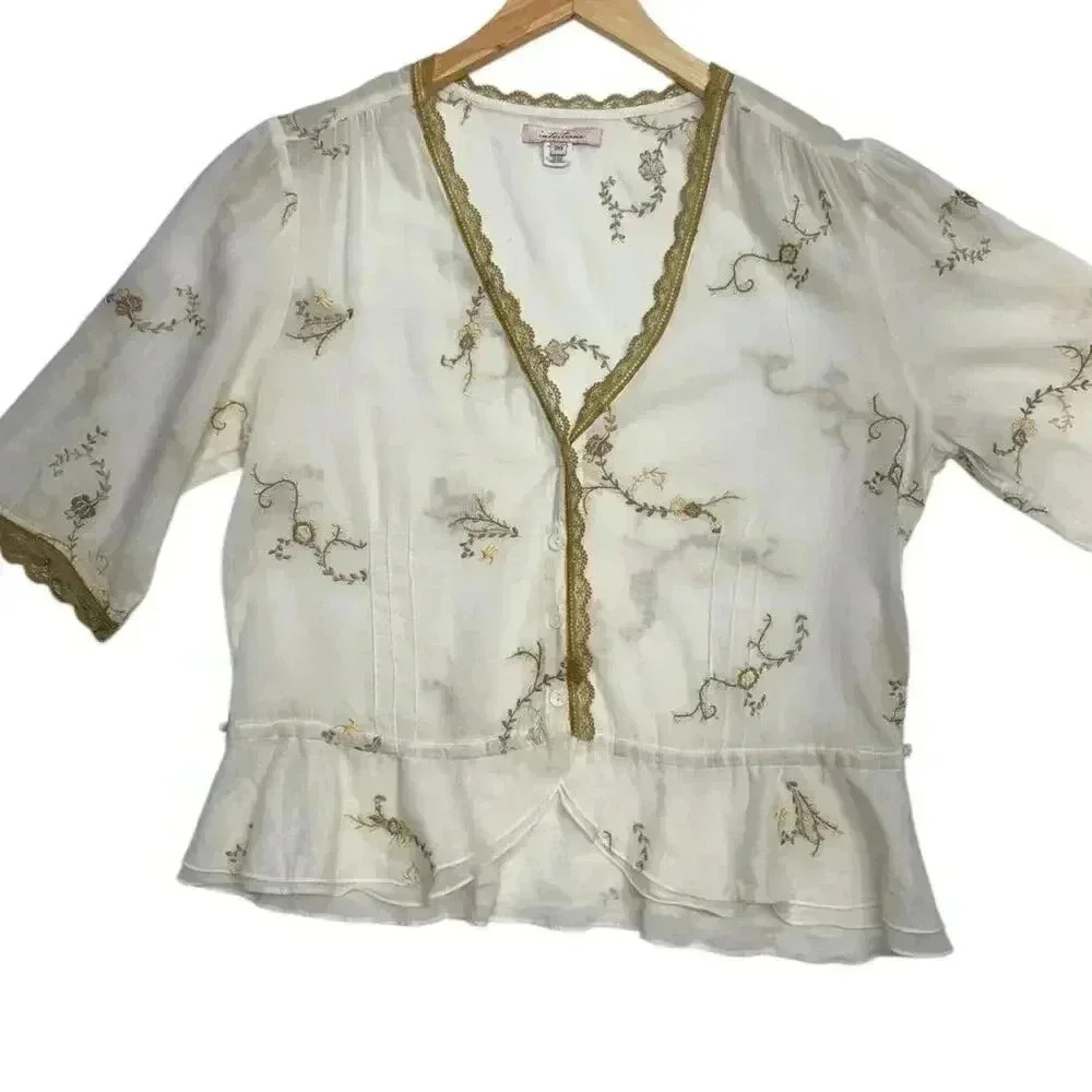 Feminine Light Cotton Deep V Short Sleeve Embroidered Button Closure Scalloped - Picture 10 of 15